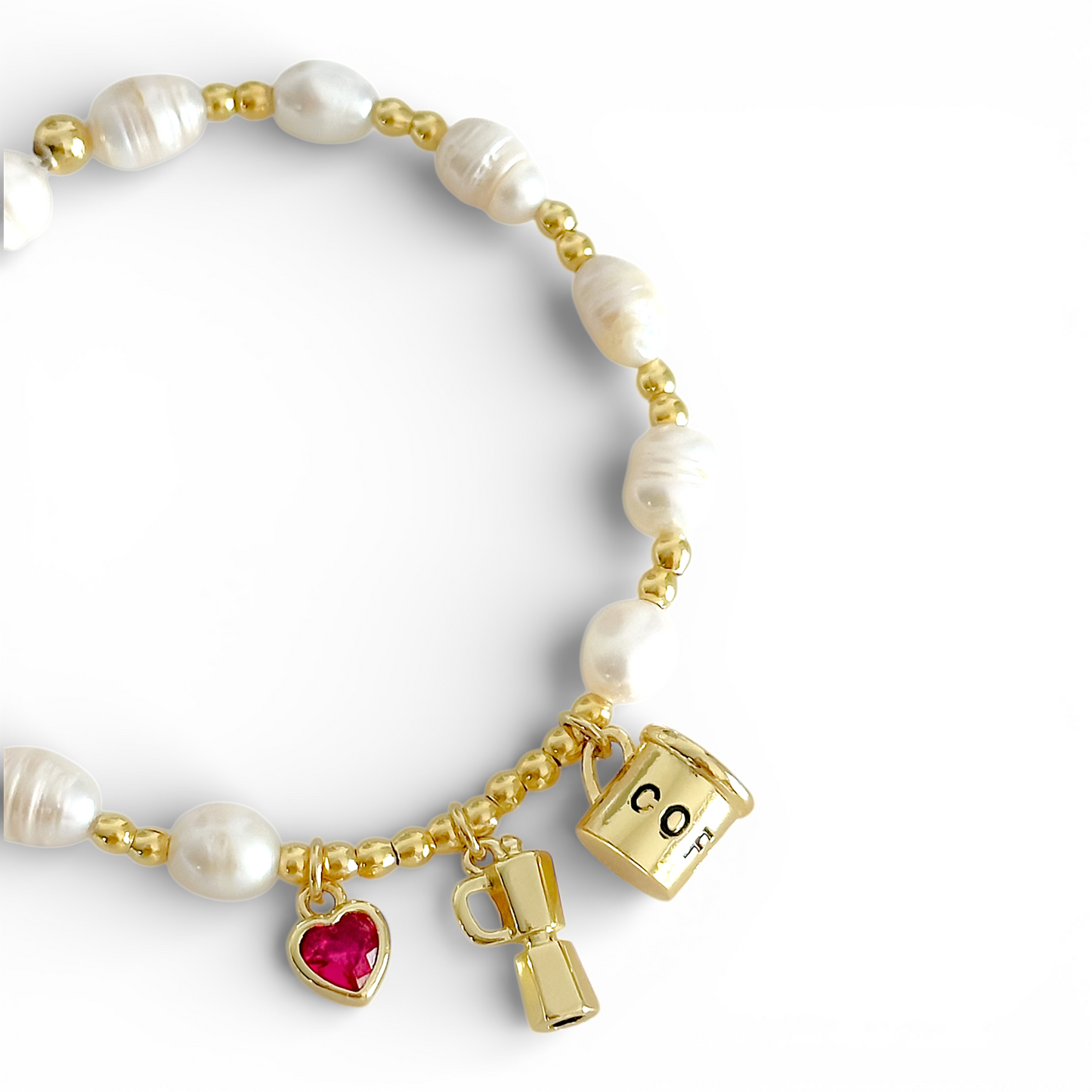 Detalle pulsera amantes del cafecito enchapada en oro 18K - D'march Designs Chile