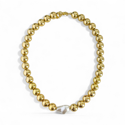 Collar Bolitas Doradas y Perla Irregular